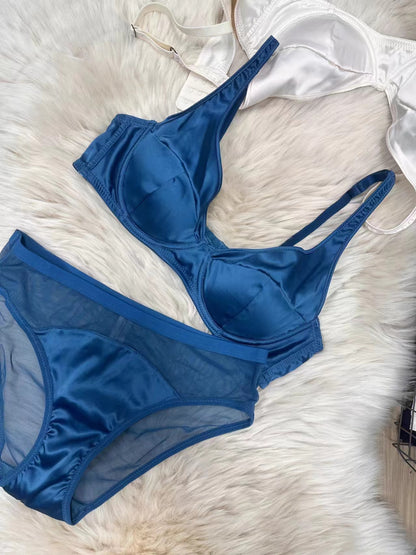 Cross-Border European and American Sexy Underwear French Thin Satin Seamless Underwear Set Big Breasts Showing Small Anti-Sagging Bra